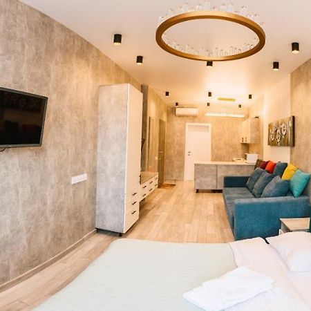 Royal Tower Luxurious Smart Residence เคียฟ ภายนอก รูปภาพ