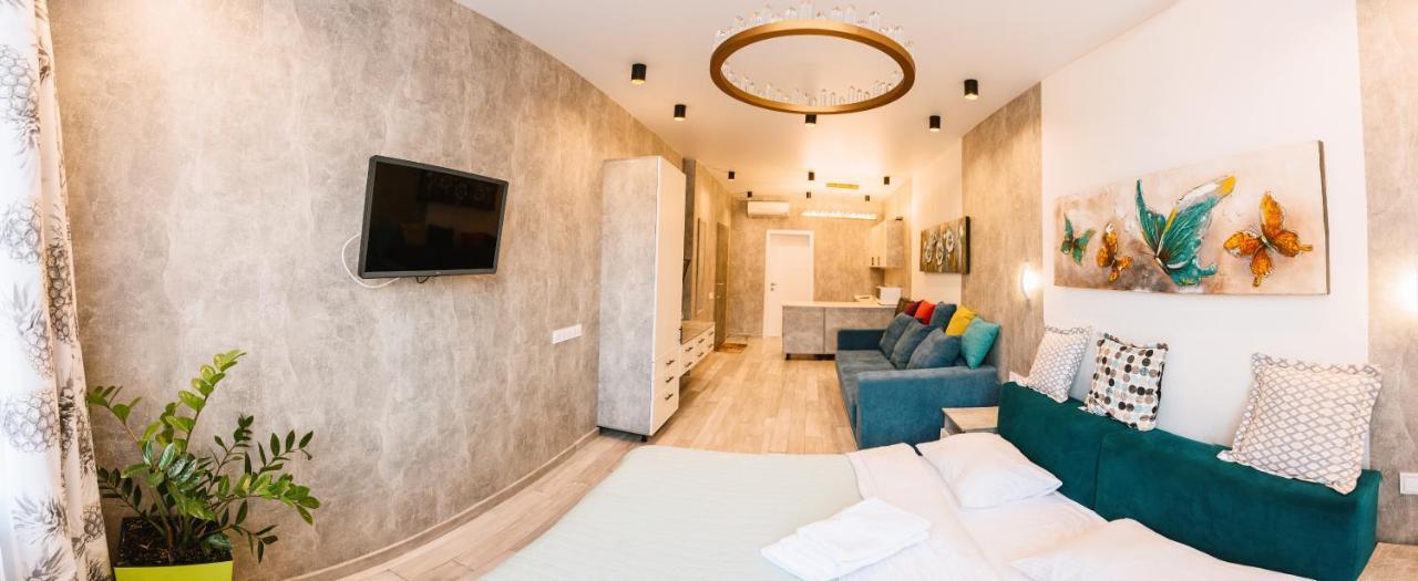 Royal Tower Luxurious Smart Residence เคียฟ ภายนอก รูปภาพ