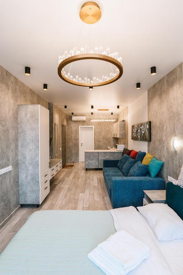 Royal Tower Luxurious Smart Residence เคียฟ ภายนอก รูปภาพ